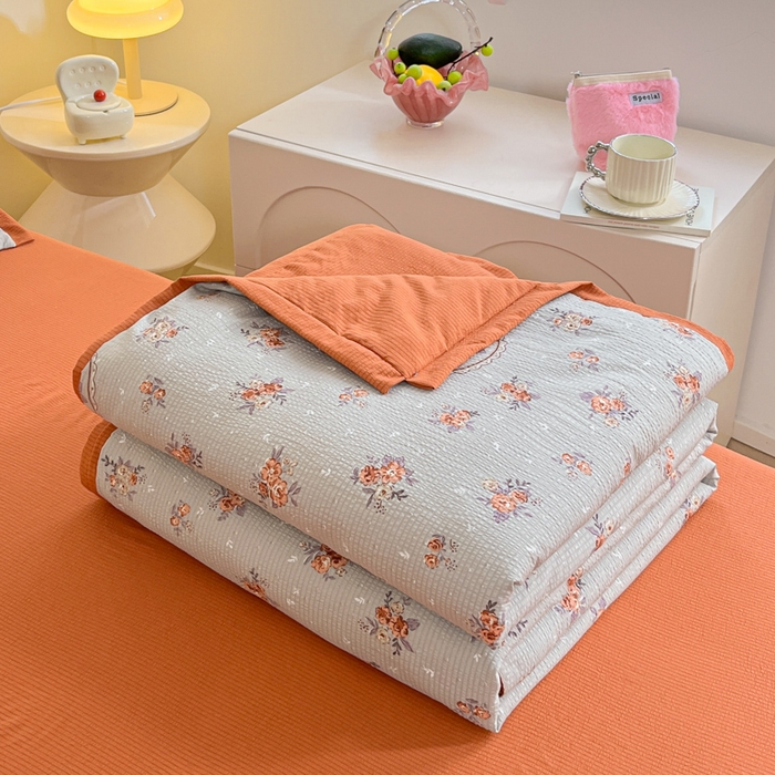 91家纺网 家纺一手货源 找家纺 2024新款泡泡棉小缺角工艺夏被四件套 暮春