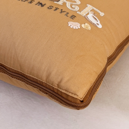 阳光依佰抱枕被 2024新款纯棉刺绣多功能抱枕被-哈哈狗 哈哈狗-经典驼