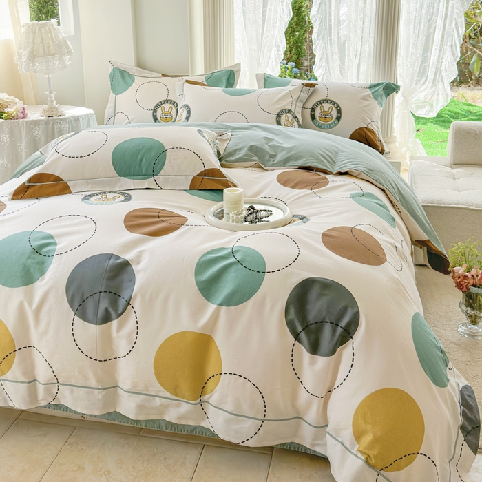 91家纺网 家纺一手货源 找家纺 7V 小清新大宽边100%纯棉法式四件套轻奢13376全棉喷气宽幅长绒棉被套床单床笠套件 动感兔-米