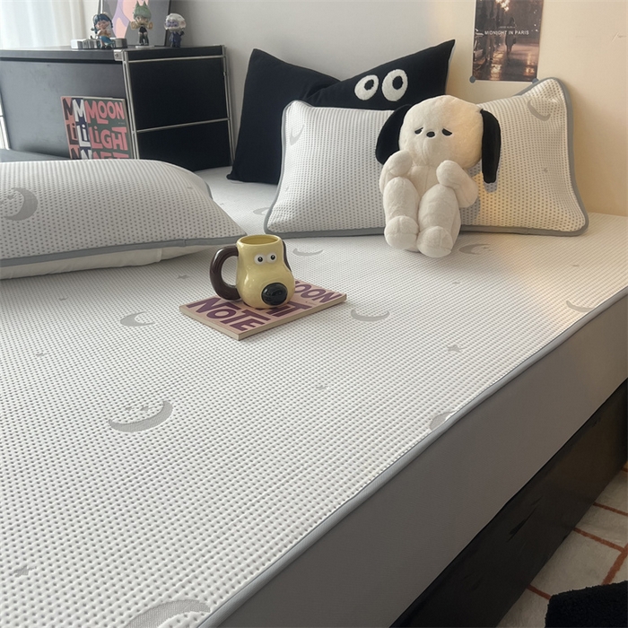 91家纺网 家纺一手货源 找家纺 HL原创 2024新款PE聚乙稀纤维-冰魔豆凉席 星星月亮-灰（平铺款）