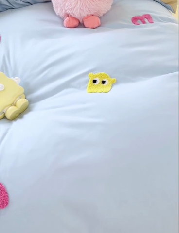 91家纺网 家纺一手货源 找家纺 曼谷 年新款多巴胺毛巾绣四件套柔软磨毛床上用品水洗棉套件 多巴胺-浅蓝奶茶