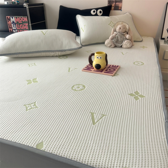 91家纺网 家纺一手货源 找家纺 HL原创 2024新款PE聚乙稀纤维-冰魔豆凉席 轻奢-绿（平铺款）