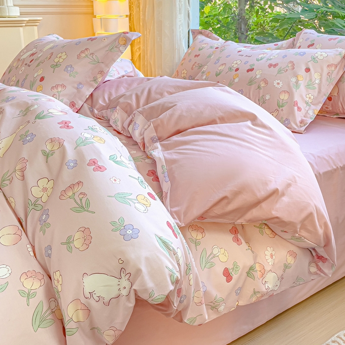 91家纺网 家纺一手货源 找家纺 金鑫汇家纺 2024新款全棉纯棉卡通印花四件套单品系列-单被套荷枝桃桃