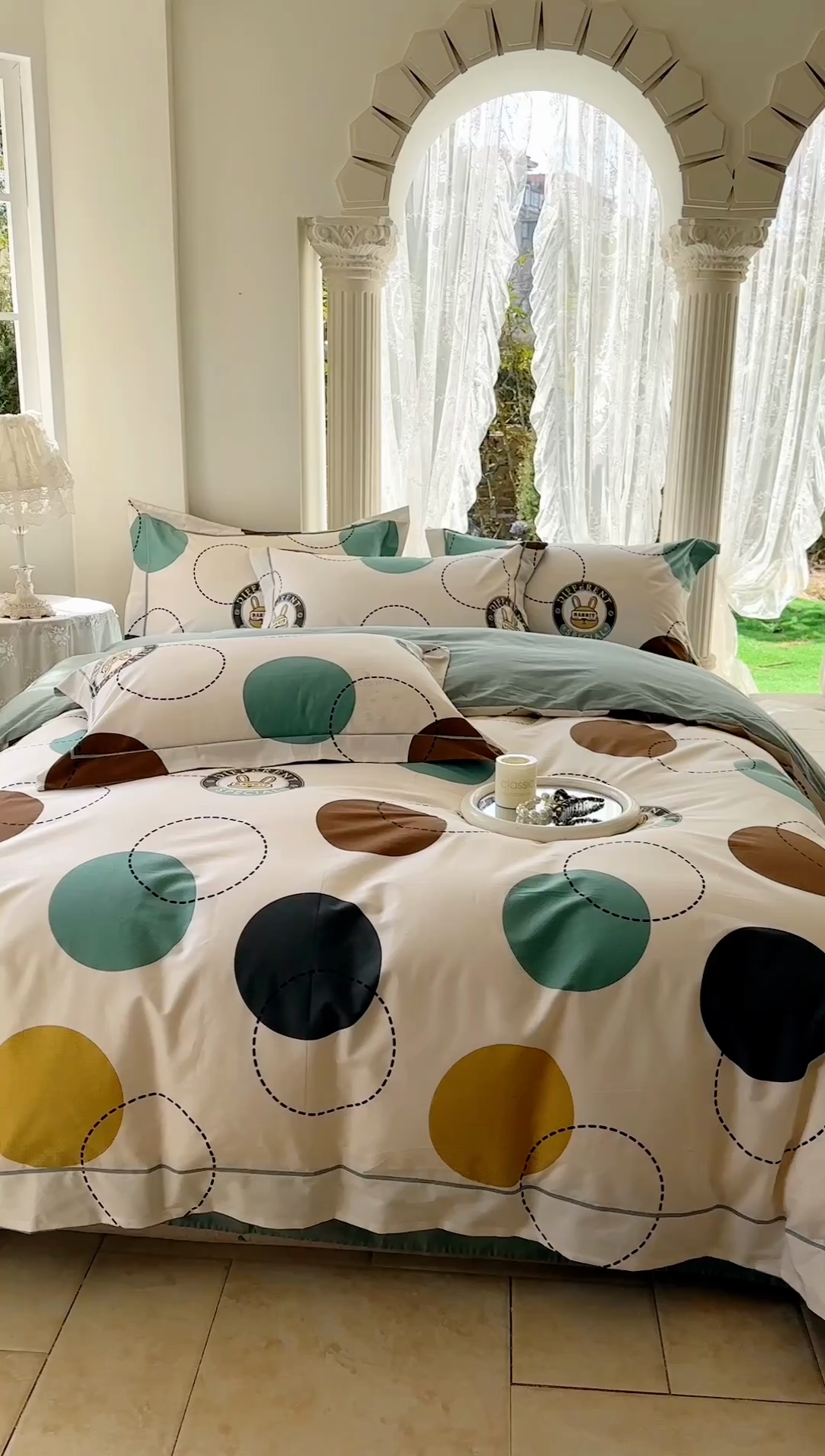 91家纺网 家纺一手货源 找家纺 7V 小清新大宽边100%纯棉法式四件套轻奢13376全棉喷气宽幅长绒棉被套床单床笠套件 动感兔-米