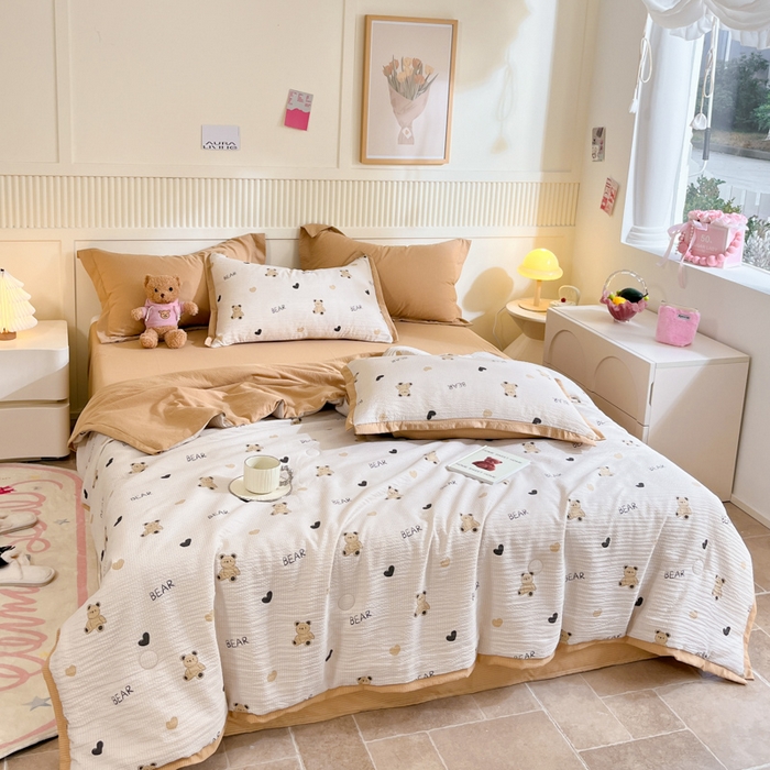 91家纺网 家纺一手货源 找家纺 2024新款泡泡棉小缺角工艺夏被四件套 爱心小熊