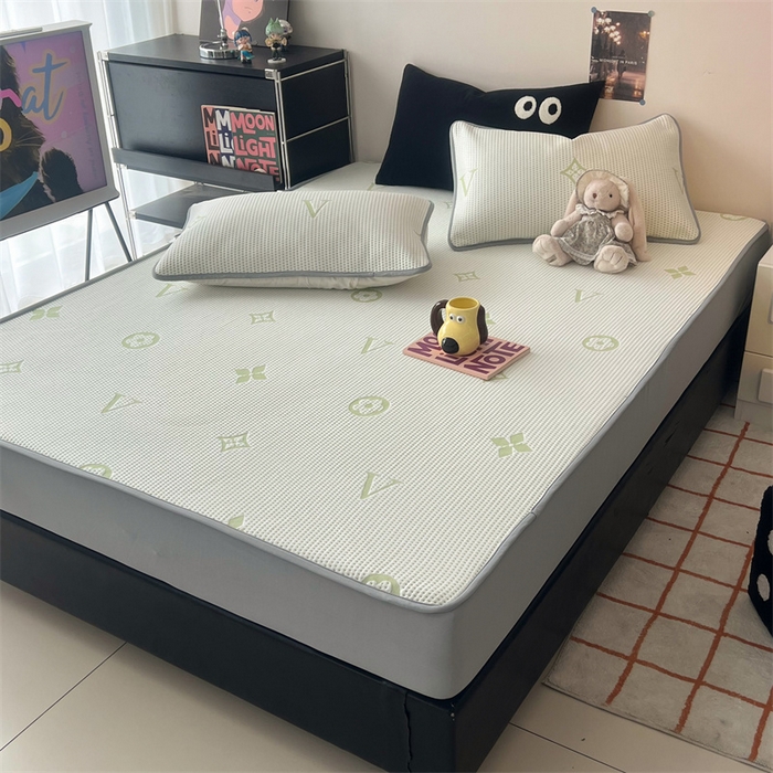 91家纺网 家纺一手货源 找家纺 HL原创 2024新款PE聚乙稀纤维-冰魔豆凉席 轻奢-绿（平铺款）