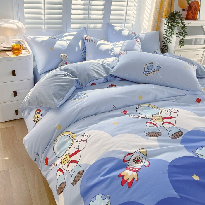 91家纺网 家纺一手货源 找家纺 金鑫汇家纺 2024新款全棉纯棉卡通印花四件套单品系列-四件套翱翔太空