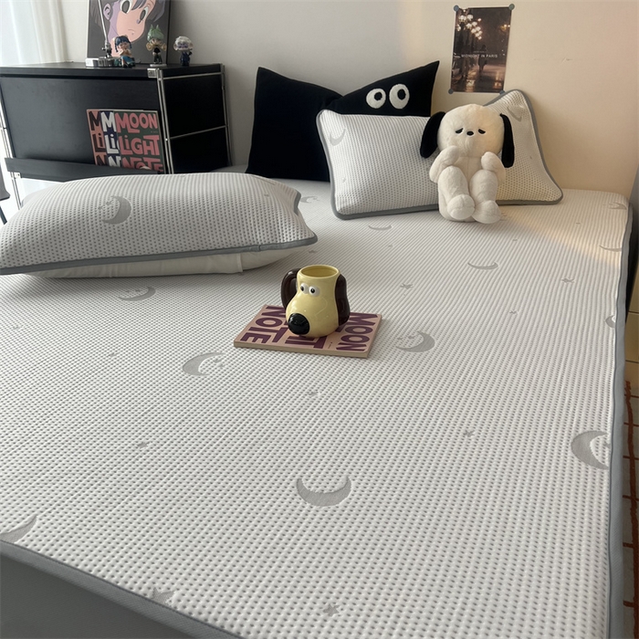 91家纺网 家纺一手货源 找家纺 HL原创 2024新款PE聚乙稀纤维-冰魔豆凉席 星星月亮-灰（平铺款）