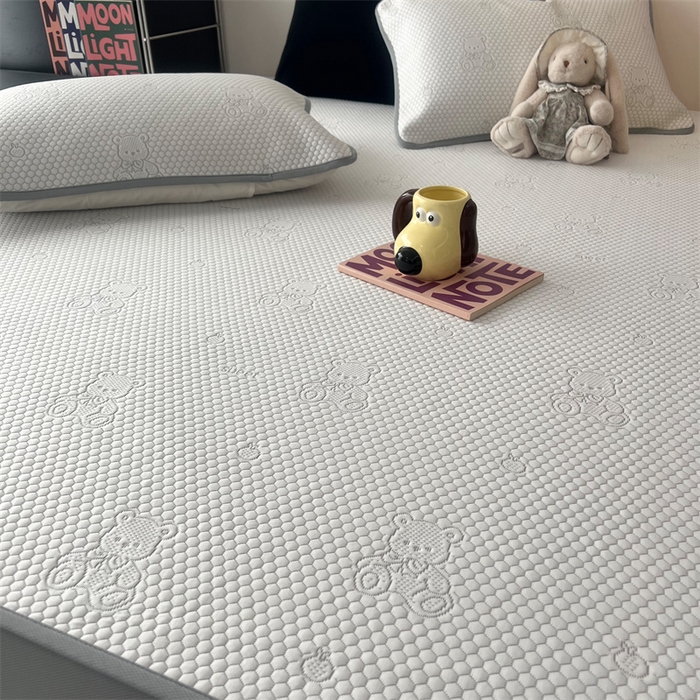 91家纺网 家纺一手货源 找家纺 HL原创 2024新款PE聚乙稀纤维-冰魔豆凉席 小熊-灰（平铺款）