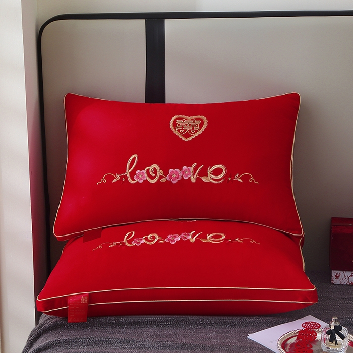 91家纺网 家纺一手货源 找家纺 （总）糖果枕芯 2024新款全棉婚庆枕芯忱头 48*74CM一只