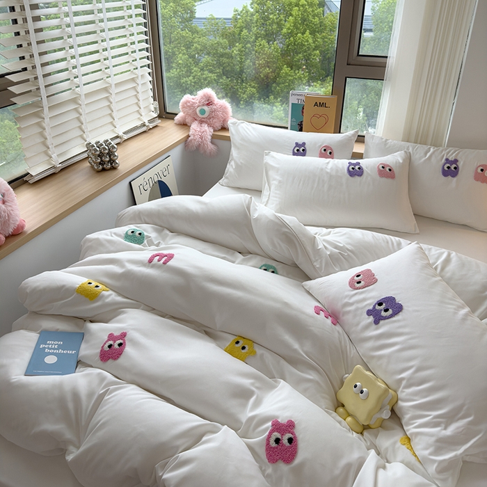 91家纺网 家纺一手货源 找家纺 曼谷 年新款多巴胺毛巾绣四件套柔软磨毛床上用品水洗棉套件 多巴胺-奶白