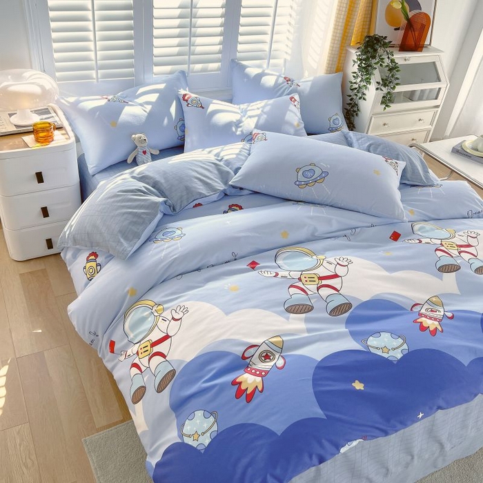 91家纺网 家纺一手货源 找家纺 金鑫汇家纺 2024新款全棉纯棉卡通印花四件套单品系列-四件套翱翔太空