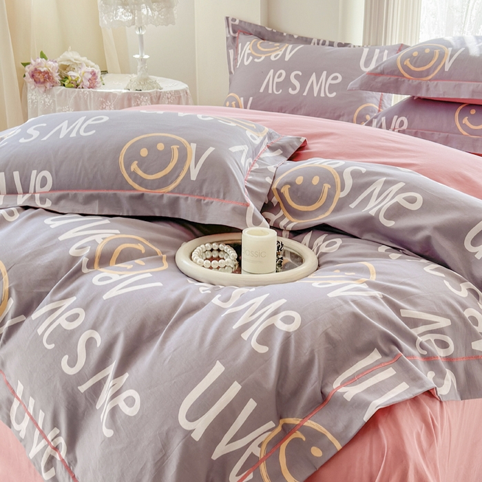 91家纺网 家纺一手货源 找家纺 7V 小清新大宽边100%纯棉法式四件套轻奢13376全棉喷气宽幅长绒棉被套床单床笠套件 简约世界