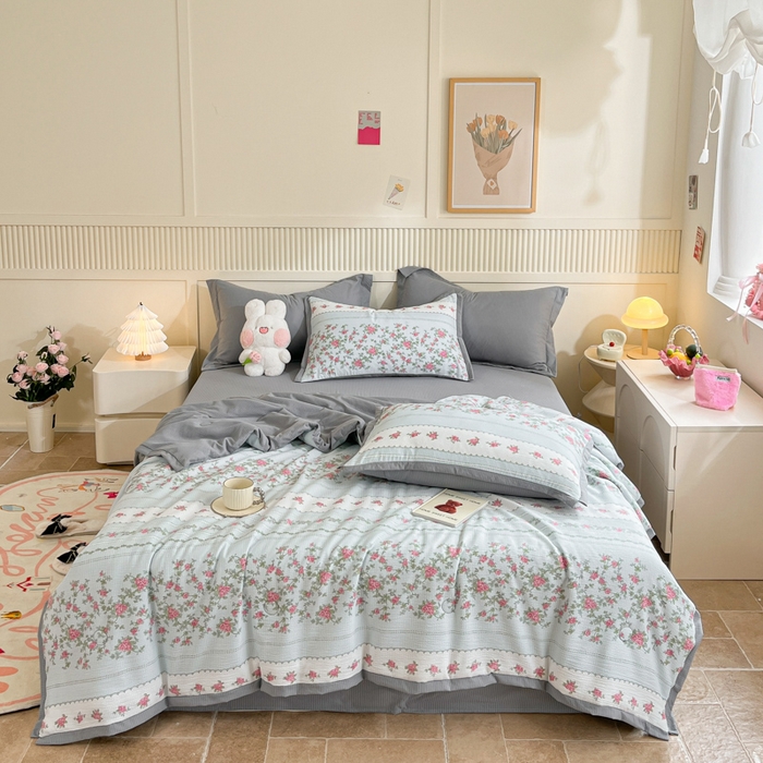 91家纺网 家纺一手货源 找家纺 2024新款泡泡棉小缺角工艺夏被四件套 粉色夏恋