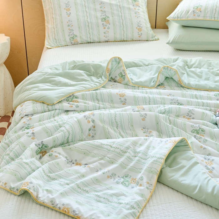 91家纺网 家纺一手货源 找家纺 吾诺家居 2024新款凉感冰柔丝印花夏被 绿意