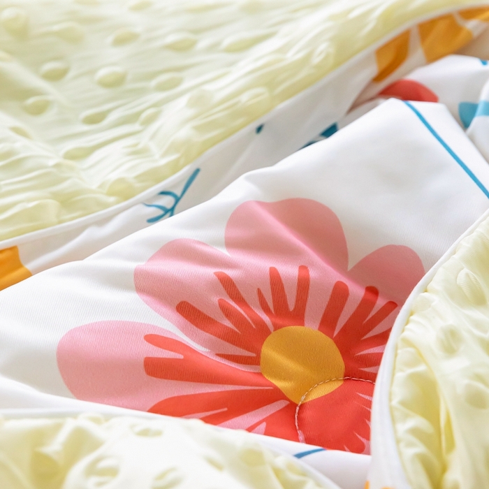 91家纺网 家纺一手货源 找家纺 绒梦里 2024新款有氨印花小凉皮凉感冰豆豆夏被小清新儿童夏凉被空调被繁花