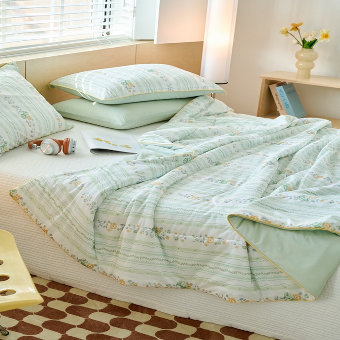 91家纺网 家纺一手货源 找家纺 吾诺家居 2024新款凉感冰柔丝印花夏被 绿意