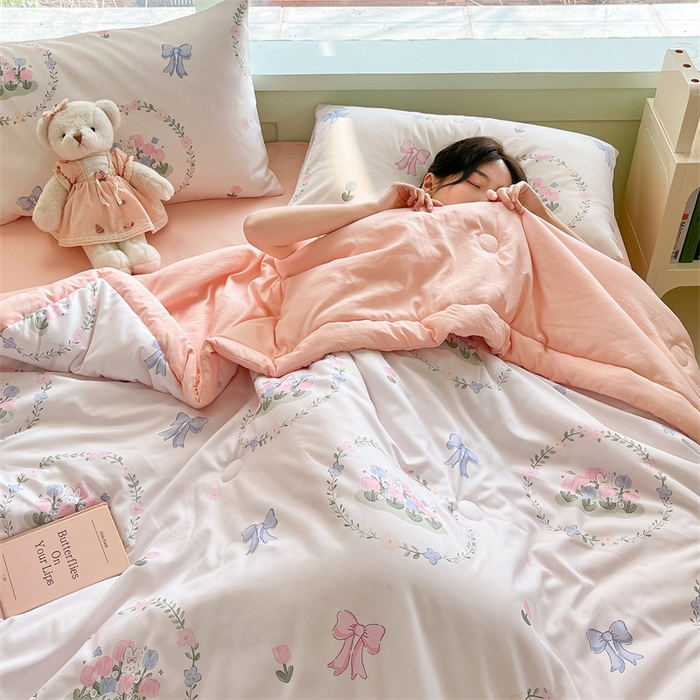 91家纺网 家纺一手货源 找家纺 古吉梦2024新款水洗棉小清新印花夏被被子被芯 夏被-花间兔