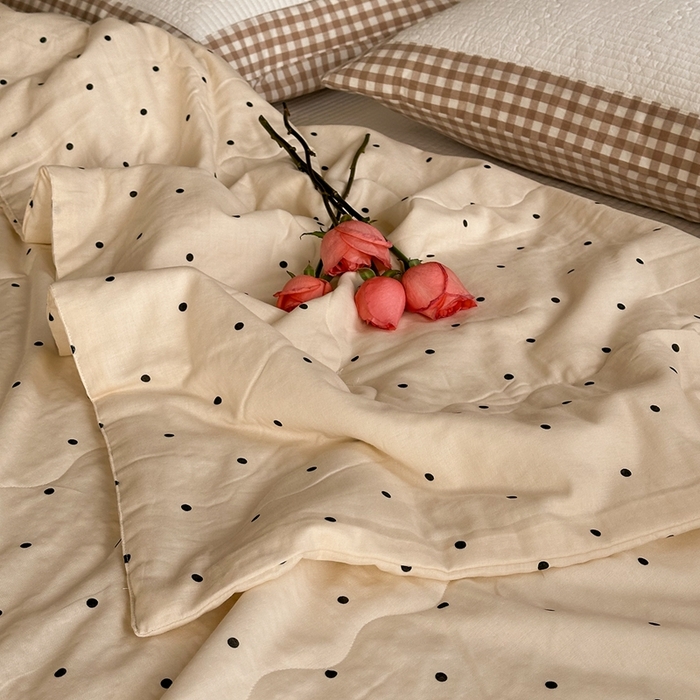 91家纺网 家纺一手货源 找家纺 洋铭区（原狠狠爱） 2024新款双层纱毛巾绣夏被 熊猫面包