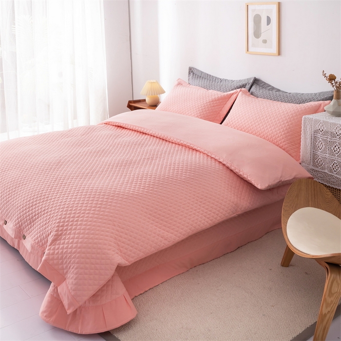 91家纺网 家纺一手货源 找家纺 优乐家纺 2025新款全棉水洗纯棉夹棉绗缝加厚四件套 爱情粉