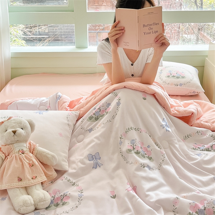 91家纺网 家纺一手货源 找家纺 古吉梦2024新款水洗棉小清新印花夏被被子被芯 夏被-花间兔