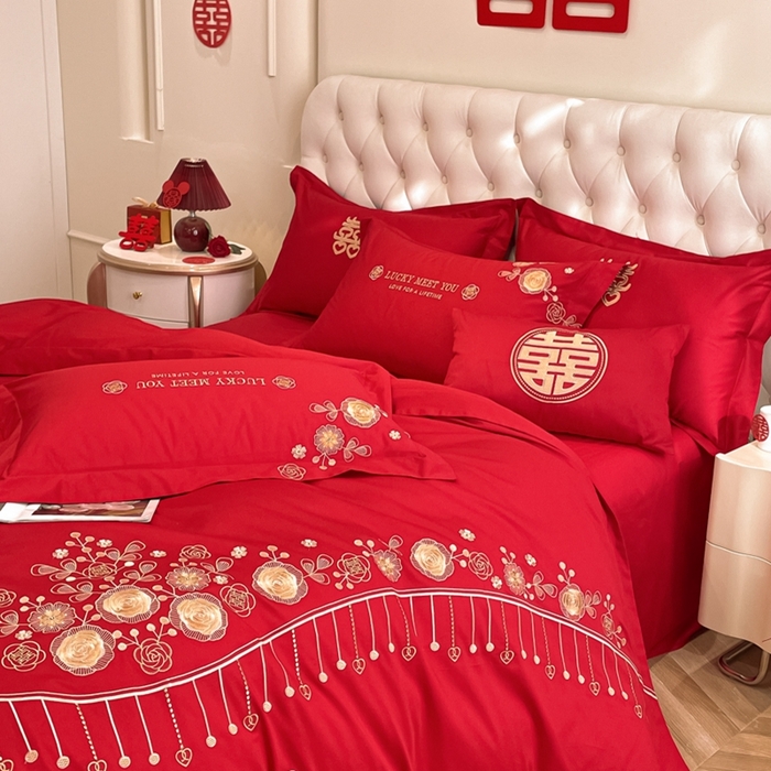 91家纺网 家纺一手货源 找家纺 遇见家居生活馆 2024新款全棉刺绣婚庆四件套 浪漫相随-大红