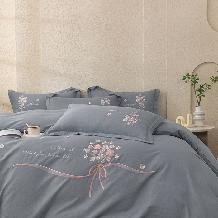 91家纺网 家纺一手货源 找家纺 绒博士 2024新款全棉磨毛暗合四件套-倾城之恋 灰色