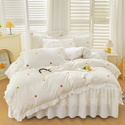 91家纺网 家纺一手货源 找家纺 （总）宜凡家纺 2024年新款全棉刺绣夹棉床裙四件套(小樱桃系列）