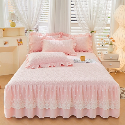 91家纺网 家纺一手货源 找家纺 宜凡家纺 2024年新款纯色全棉夹棉裙笠款 三件套 初忆-梦幻粉