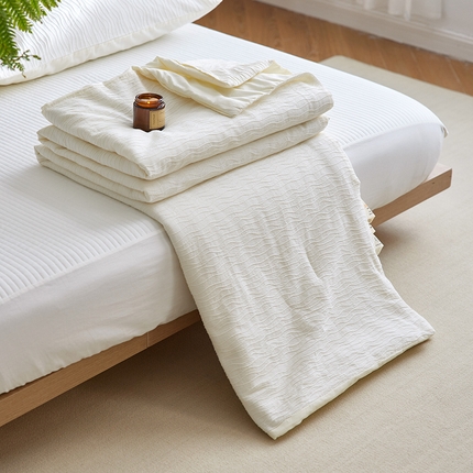 91家纺网 家纺一手货源 找家纺 （总）风向标家纺 2024新款全棉立体提花波纹纱夏被夏被三件套