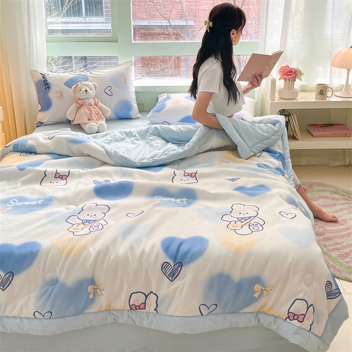 91家纺网 家纺一手货源 找家纺 古吉梦2024新款水洗棉小清新印花夏被被子被芯 夏被-爱心熊