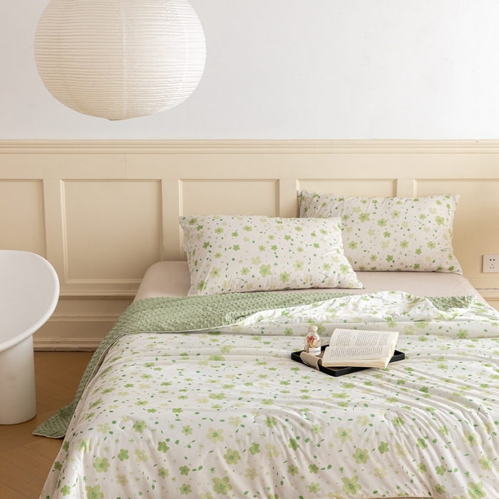 91家纺网 家纺一手货源 找家纺 绒梦里 2024新款有氨印花小凉皮凉感冰豆豆夏被小清新儿童夏凉被空调被春满庭