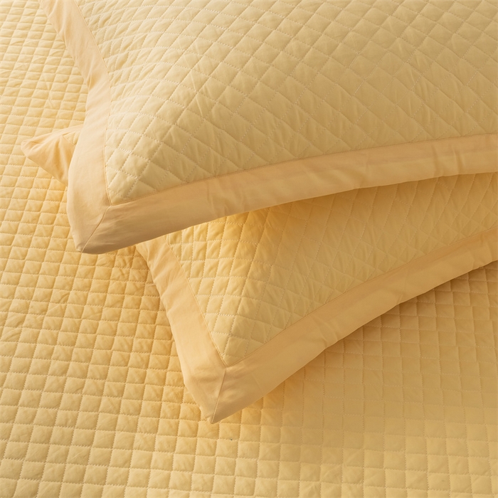 91家纺网 家纺一手货源 找家纺 优乐家纺 2025新款全棉枕套水洗纯棉夹棉绗缝加厚枕芯罩 香橙黄