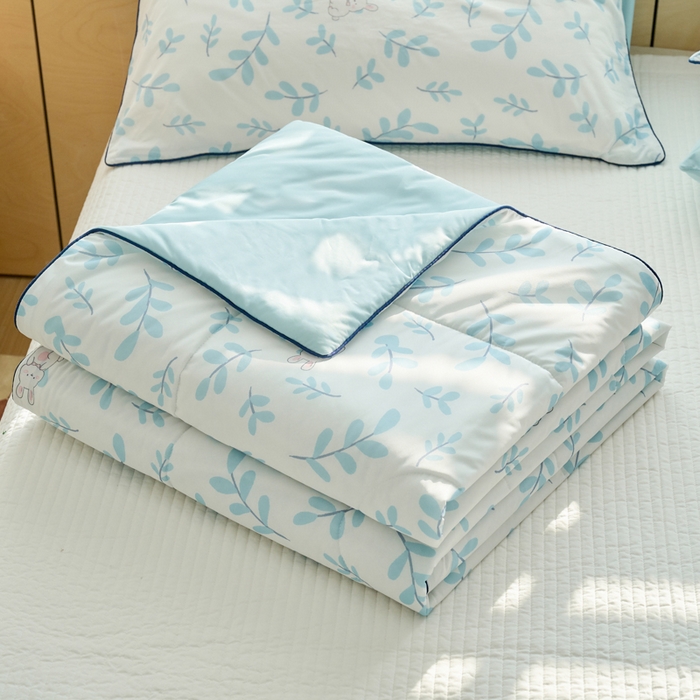 91家纺网 家纺一手货源 找家纺 吾诺家居 2024新款凉感冰柔丝印花夏被 叶子兔