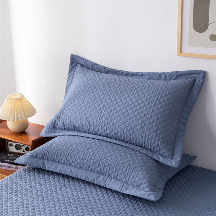 91家纺网 家纺一手货源 找家纺 优乐家纺 2025新款全棉枕套水洗纯棉夹棉绗缝加厚枕芯罩 经典蓝