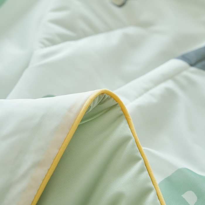 91家纺网 家纺一手货源 找家纺 吾诺家居 2024新款凉感冰柔丝印花夏被 酷狗绿