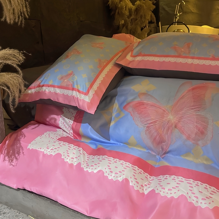 91家纺网 家纺一手货源 找家纺 丽斐纺织 2024新款双面进口冰丝数码印花四件套水洗真丝四件套 冰丝彩蝶