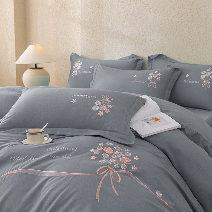 91家纺网 家纺一手货源 找家纺 绒博士 2024新款全棉磨毛暗合四件套-倾城之恋 灰色