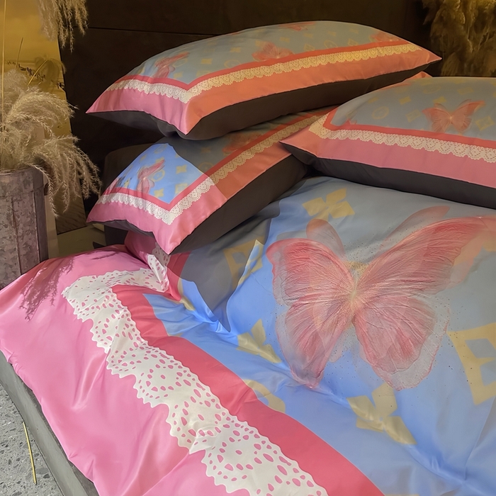 91家纺网 家纺一手货源 找家纺 丽斐纺织 2024新款双面进口冰丝数码印花四件套水洗真丝四件套 冰丝彩蝶