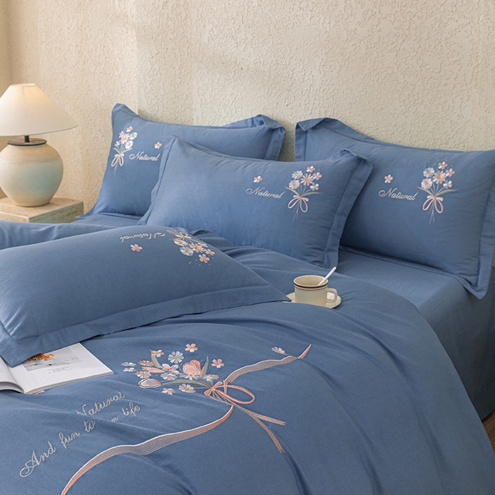 91家纺网 家纺一手货源 找家纺 绒博士 2024新款全棉磨毛暗合四件套-倾城之恋 宾利蓝