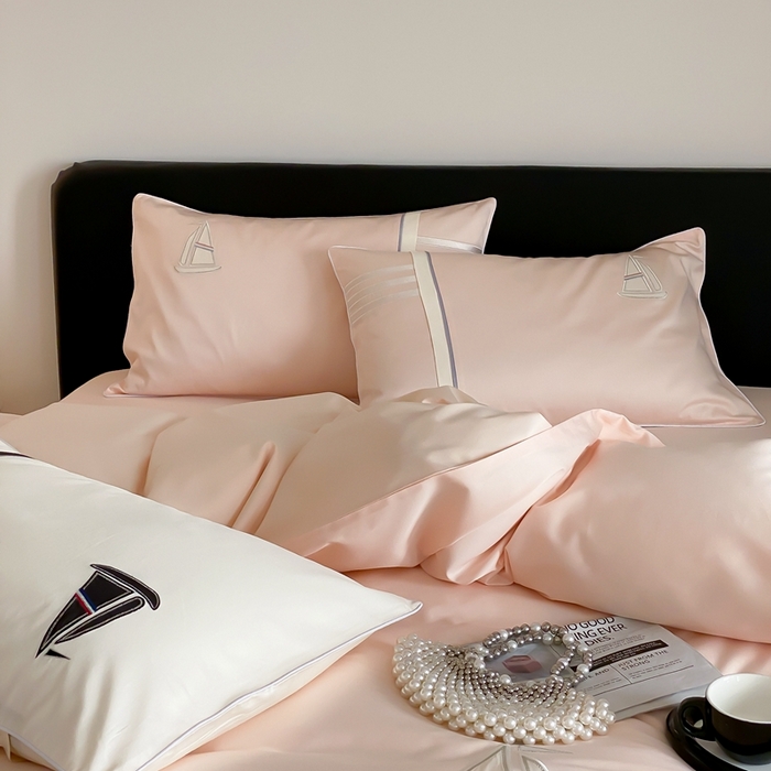 91家纺网 家纺一手货源 找家纺 MIU缪家居-2024新款100支全棉四件套-航海日记 爱神号（粉）