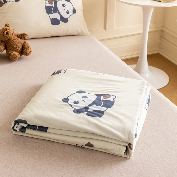 91家纺网 家纺一手货源 找家纺 绒梦里 2024新款有氨印花小凉皮凉感冰豆豆夏被小清新儿童夏凉被空调被熊宝