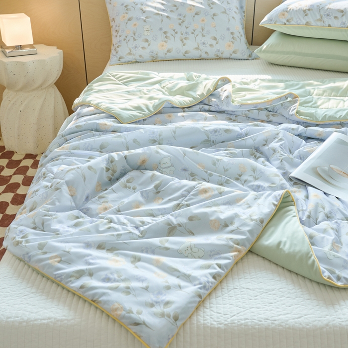 91家纺网 家纺一手货源 找家纺 吾诺家居 2024新款凉感冰柔丝印花夏被 小熊花园