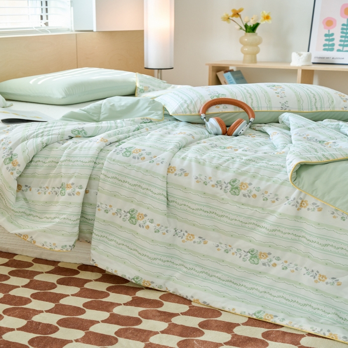 91家纺网 家纺一手货源 找家纺 吾诺家居 2024新款凉感冰柔丝印花夏被 绿意