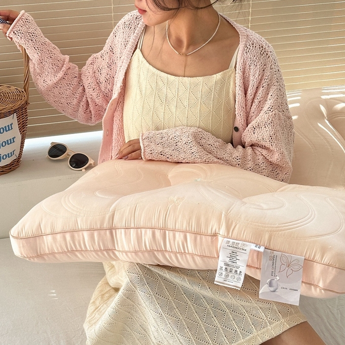 91家纺网 家纺一手货源 找家纺 （总）伟邦 2024新款天丝凉感大蝴蝶乳胶分区枕
