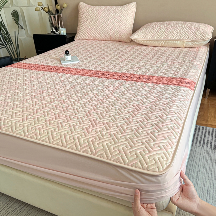 91家纺网 家纺一手货源 找家纺 诺梵 2024年凉感丝印花乳胶凉席床笠三件套 暖暖粉