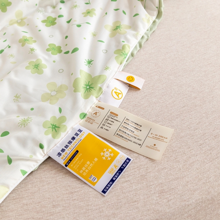 91家纺网 家纺一手货源 找家纺 绒梦里 2024新款有氨印花小凉皮凉感冰豆豆夏被小清新儿童夏凉被空调被春满庭