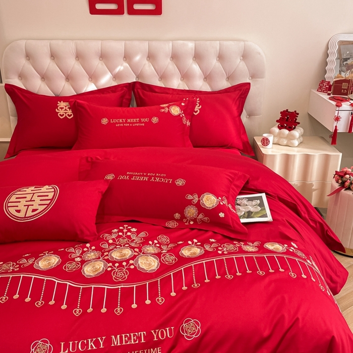 91家纺网 家纺一手货源 找家纺 遇见家居生活馆 2024新款全棉刺绣婚庆四件套 浪漫相随-大红