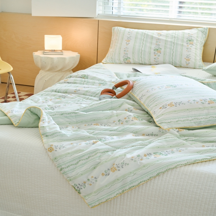 91家纺网 家纺一手货源 找家纺 吾诺家居 2024新款凉感冰柔丝印花夏被 绿意