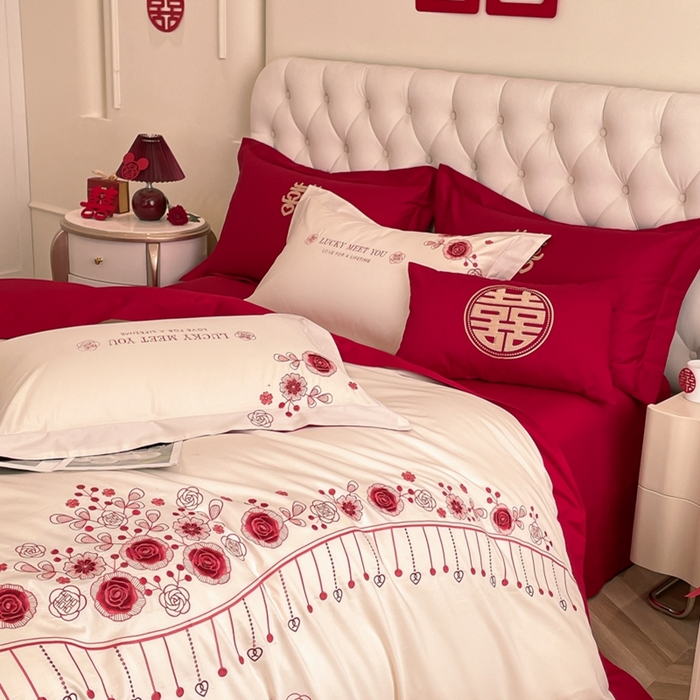 91家纺网 家纺一手货源 找家纺 遇见家居生活馆 2024新款全棉刺绣婚庆四件套 浪漫相随-奶昔白